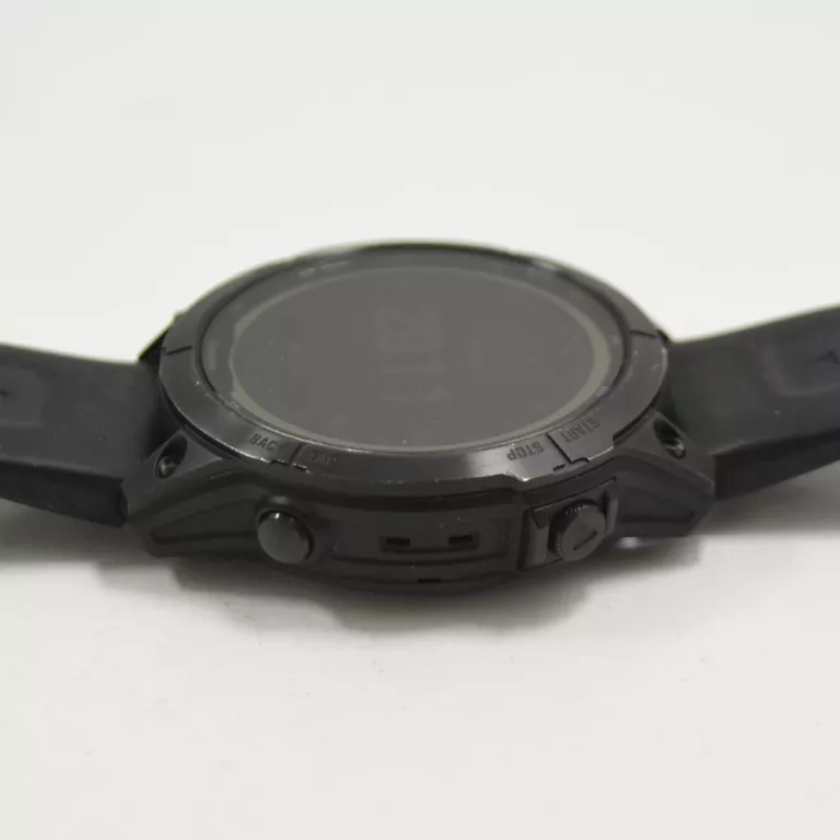 ZEGAREK GARMIN FENIX 7 SAPPHIRE SOLAR TYTANOWO-SZARY