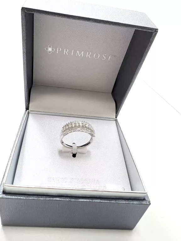 srebry-pierscionek-z-cyrkoniami-r21-primrose-powystawowy-material-15835-4