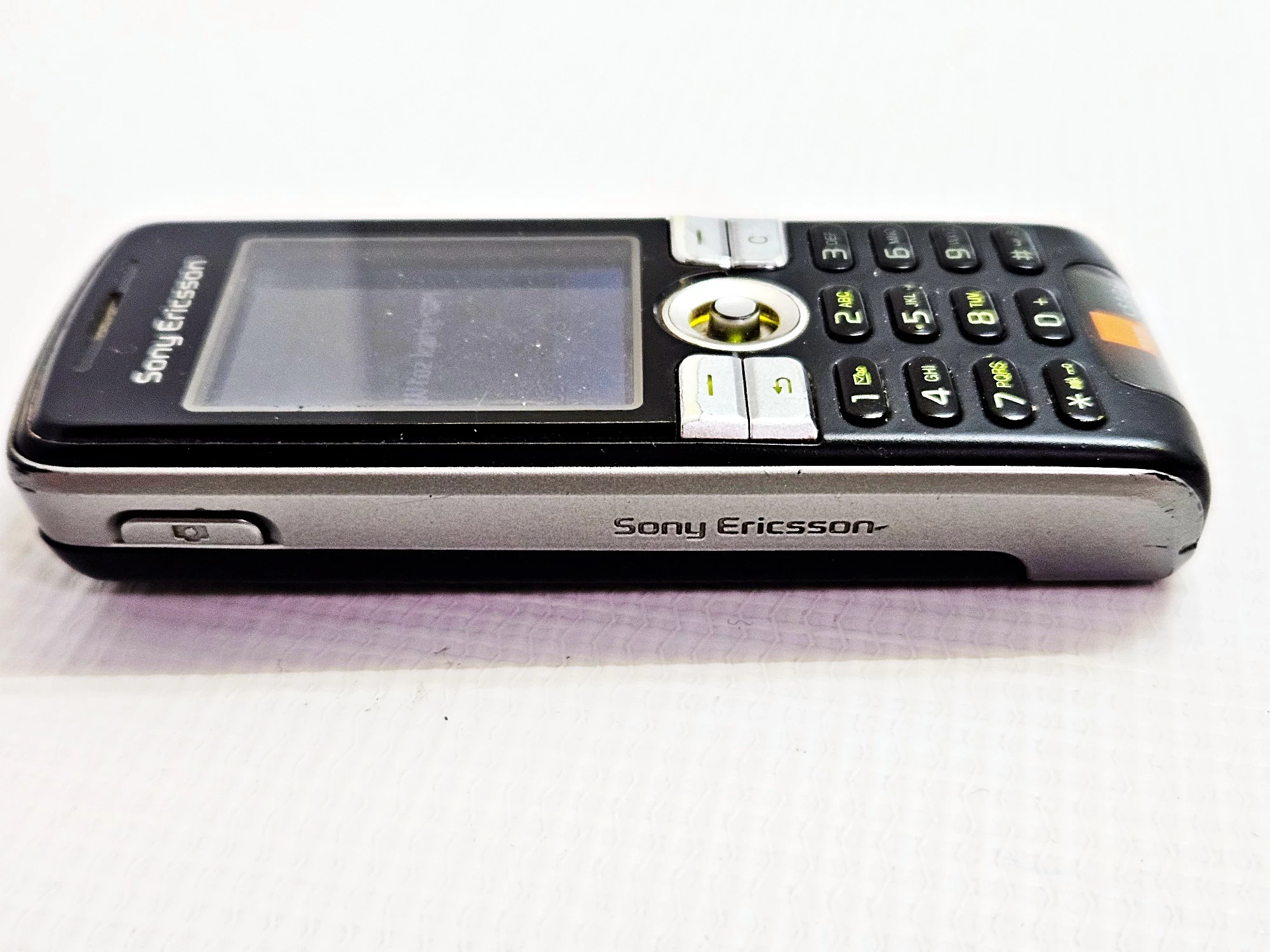 telefon-sony-ericsson-k510i-orange-ladsluchawki-kolor-czarny