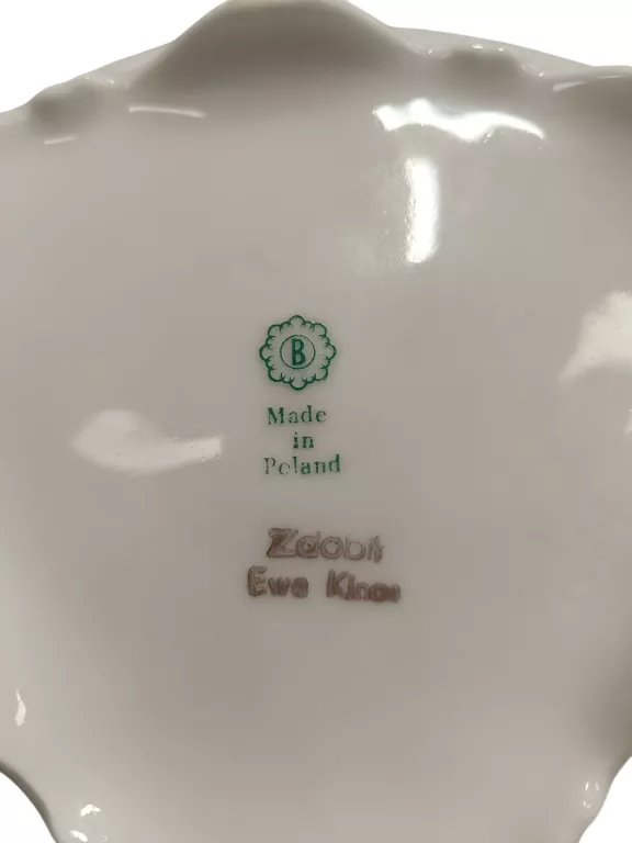 PORCELANOWA SZKATUŁKA BOMBONIERKA