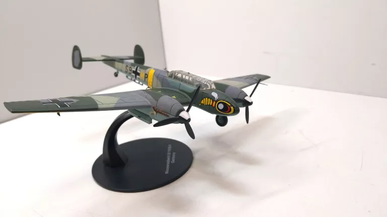 MODEL SAMOLOT BF 110 E-1