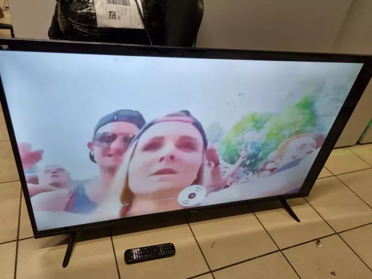 TV HISENSE 50A7100F / ROZTRZASKANA MATRYCA