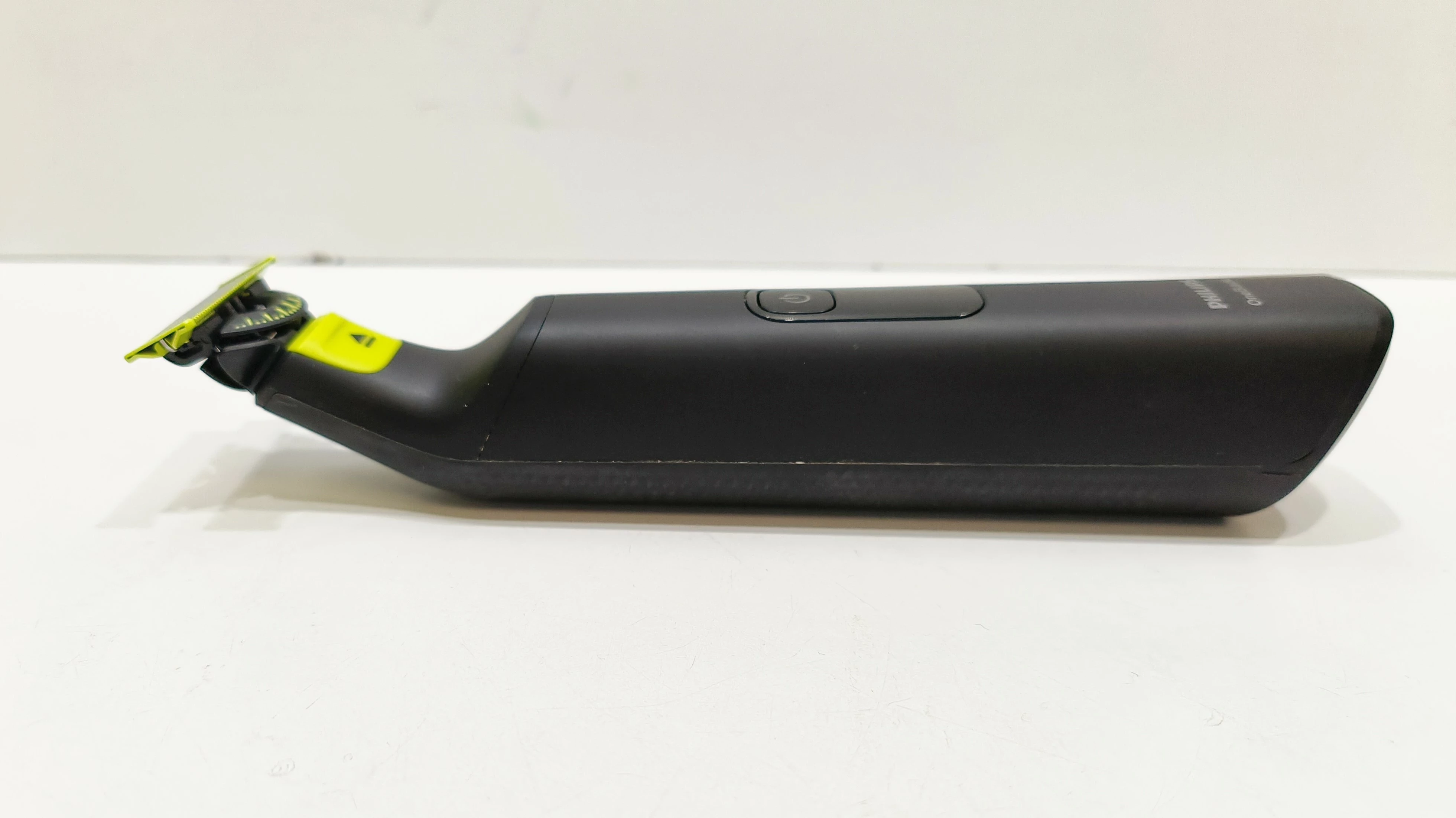 maszynaka-do-strzyzenia-philips-oneblade-pro-ostrza-paragon-igla-typ-612-2