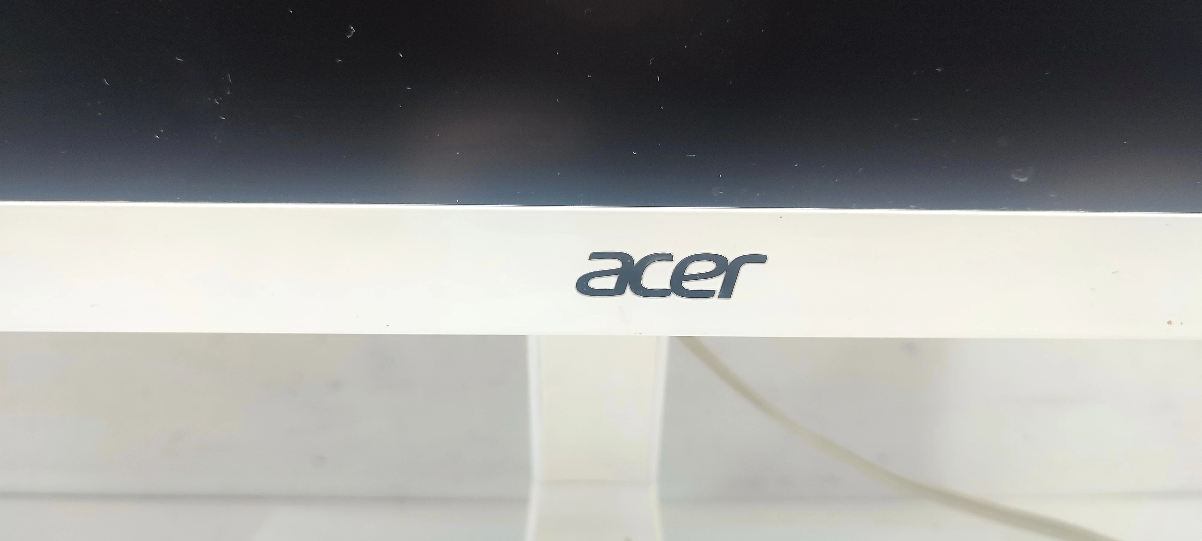 monitor-acer-ed242qr-rodzaj-podswietlania-led