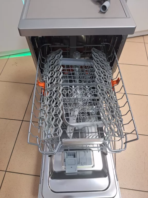 zmywarka-hotpoint-ariston-hsfo3t223wcx-gwarancja-kolor-dominujacy-129357-8