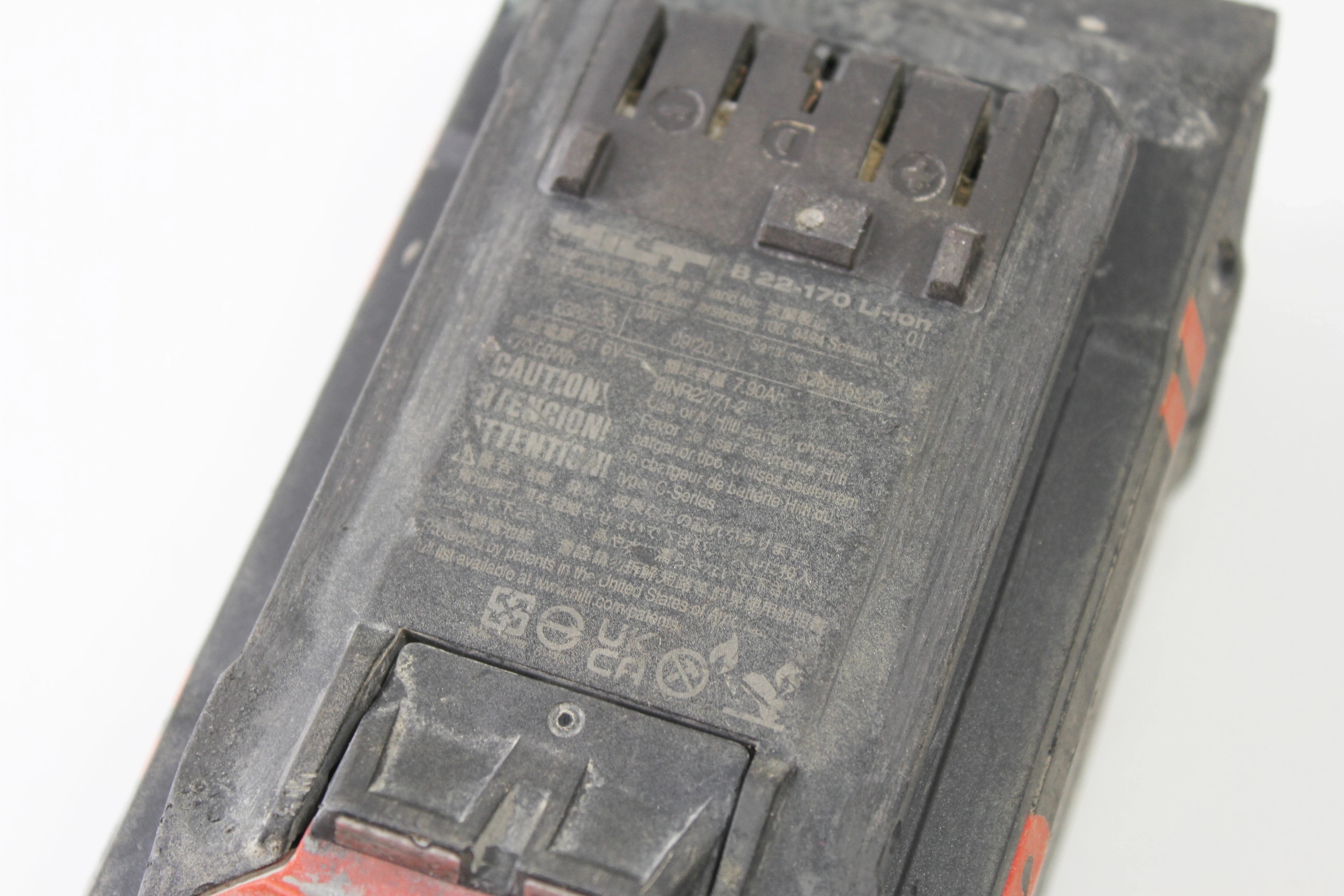 bateria-akumulator-hilti-b22-170-8ah-pojemnosc-akumulatora-8