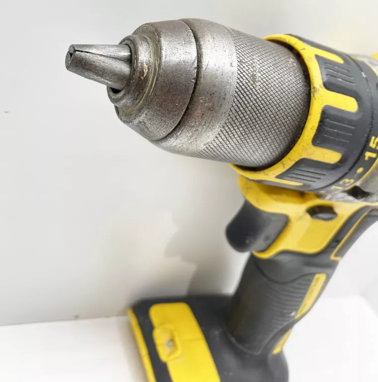 WKRĘTARKA AKUMULATOROWA DEWALT DCD790D2
