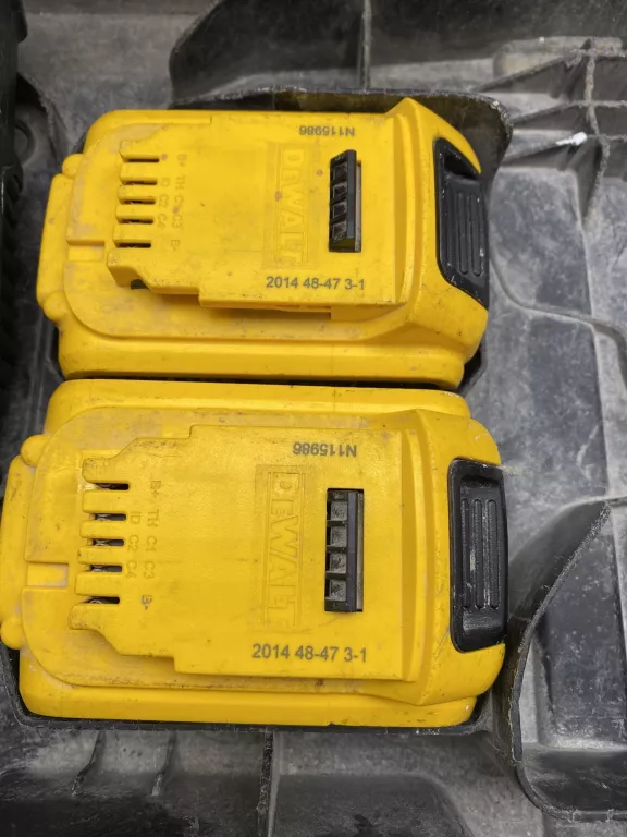 WKRĘTARKA AKUMULATOROWA DEWALT DCD790D2