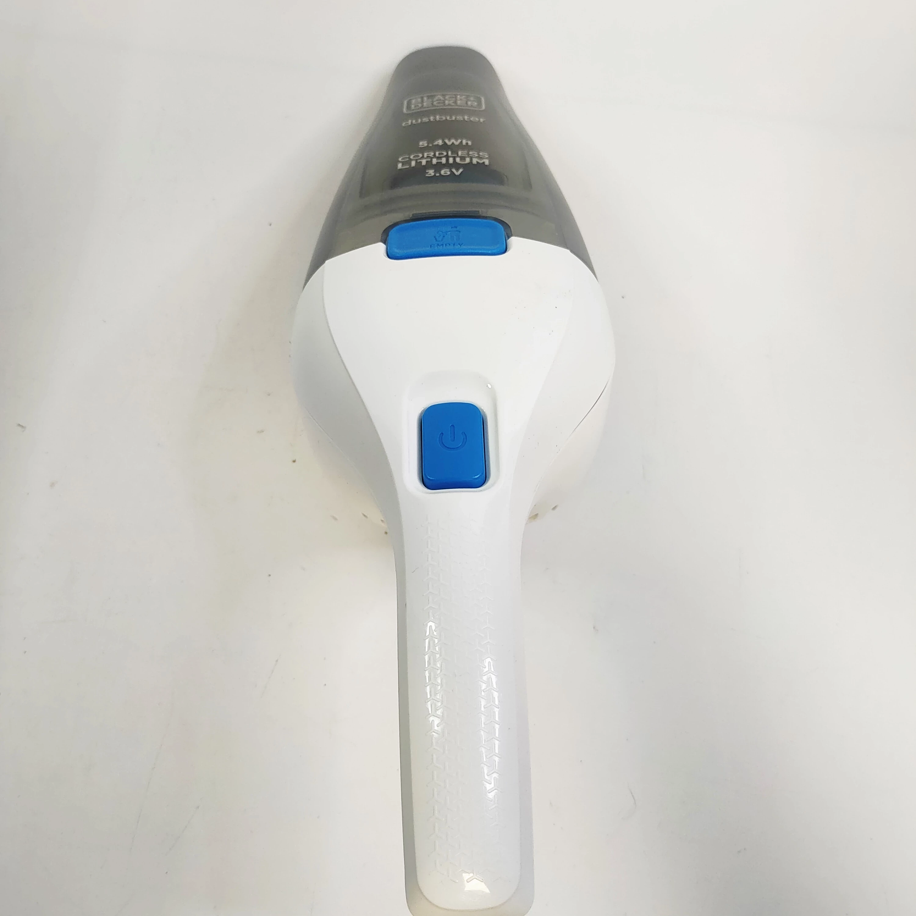 odkurzacz-reczny-black-decker-dustbuster-36v-pojemnosc-zbiornika-na-kurz-033