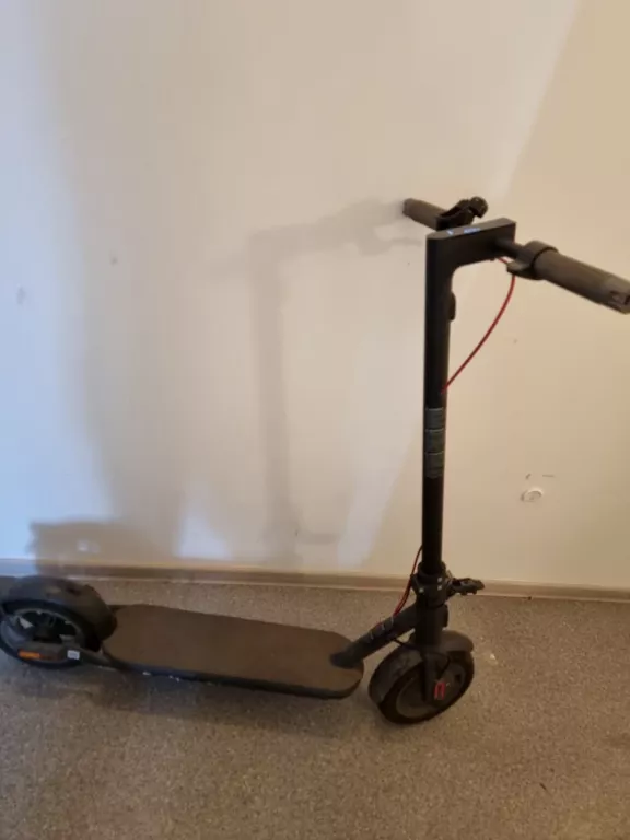 HULAJNOGA ELEKTRYCZNA XIAOMI ELECTRIC SCOOTER 4 300W DDHBC15ZM