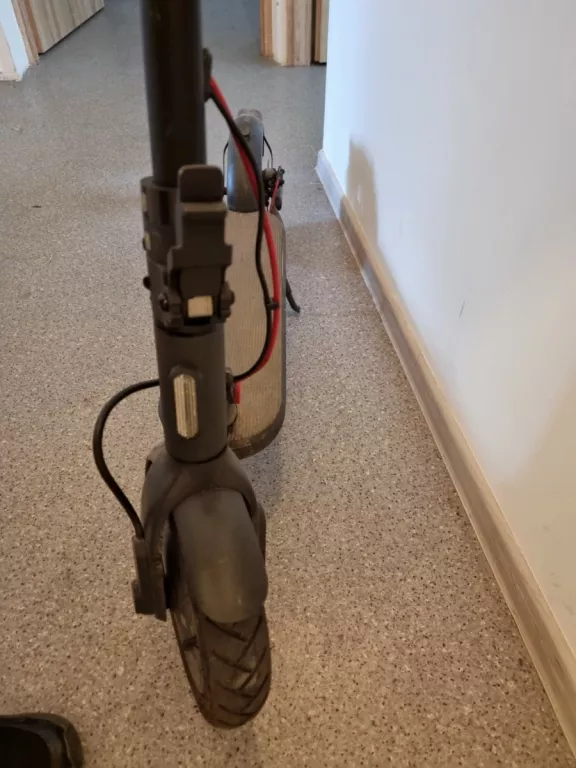 HULAJNOGA ELEKTRYCZNA XIAOMI ELECTRIC SCOOTER 4 300W DDHBC15ZM