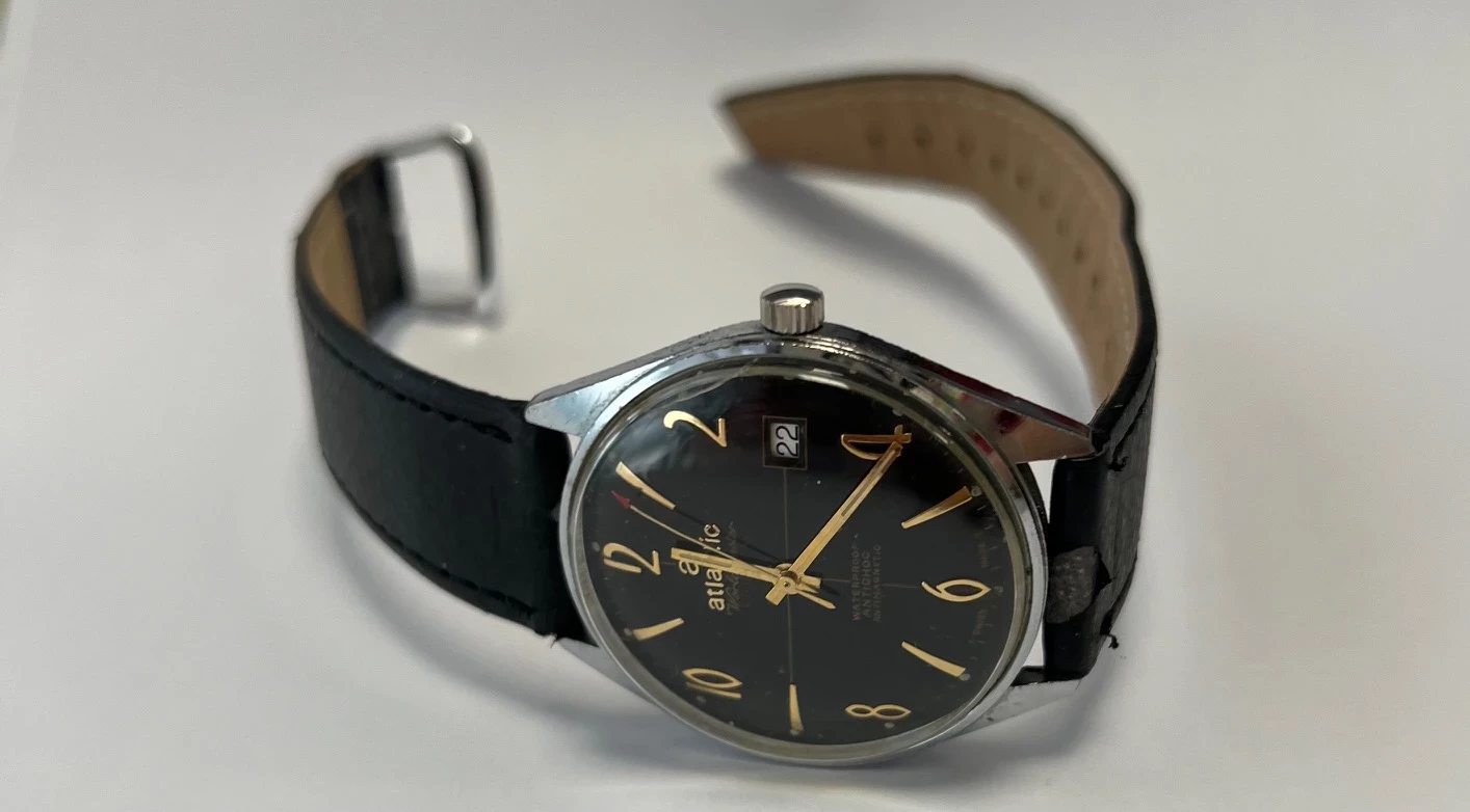 zegarek-atlantic-worldmaster-61660-opoznia-sie-stan-nowy