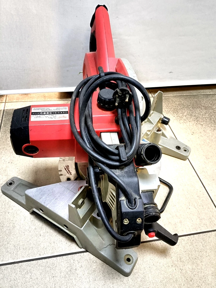 pila-ukosnica-milwaukee-ms-216-sb-stan-11323-2