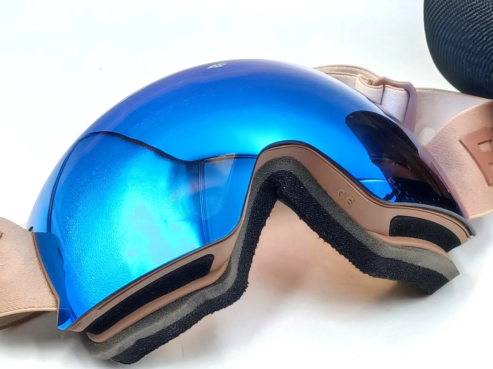 gogle-snowboardowe-4f-fob-model-4f