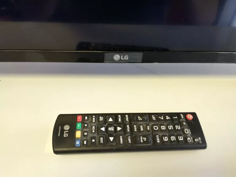 TELEWIZOR LG 32LJ500V FULL HD 1920 X 1080