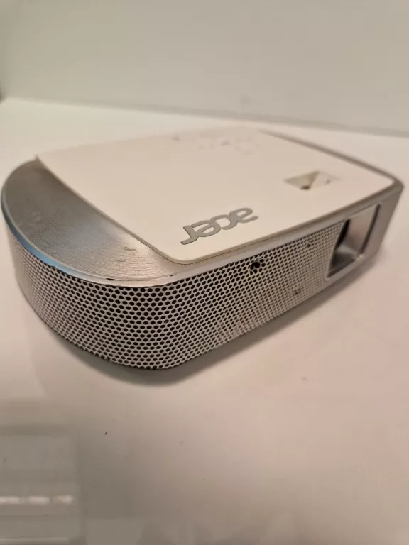 PROJEKTOR ACER K137 + OKABLOWANIE BRAK PILOTA