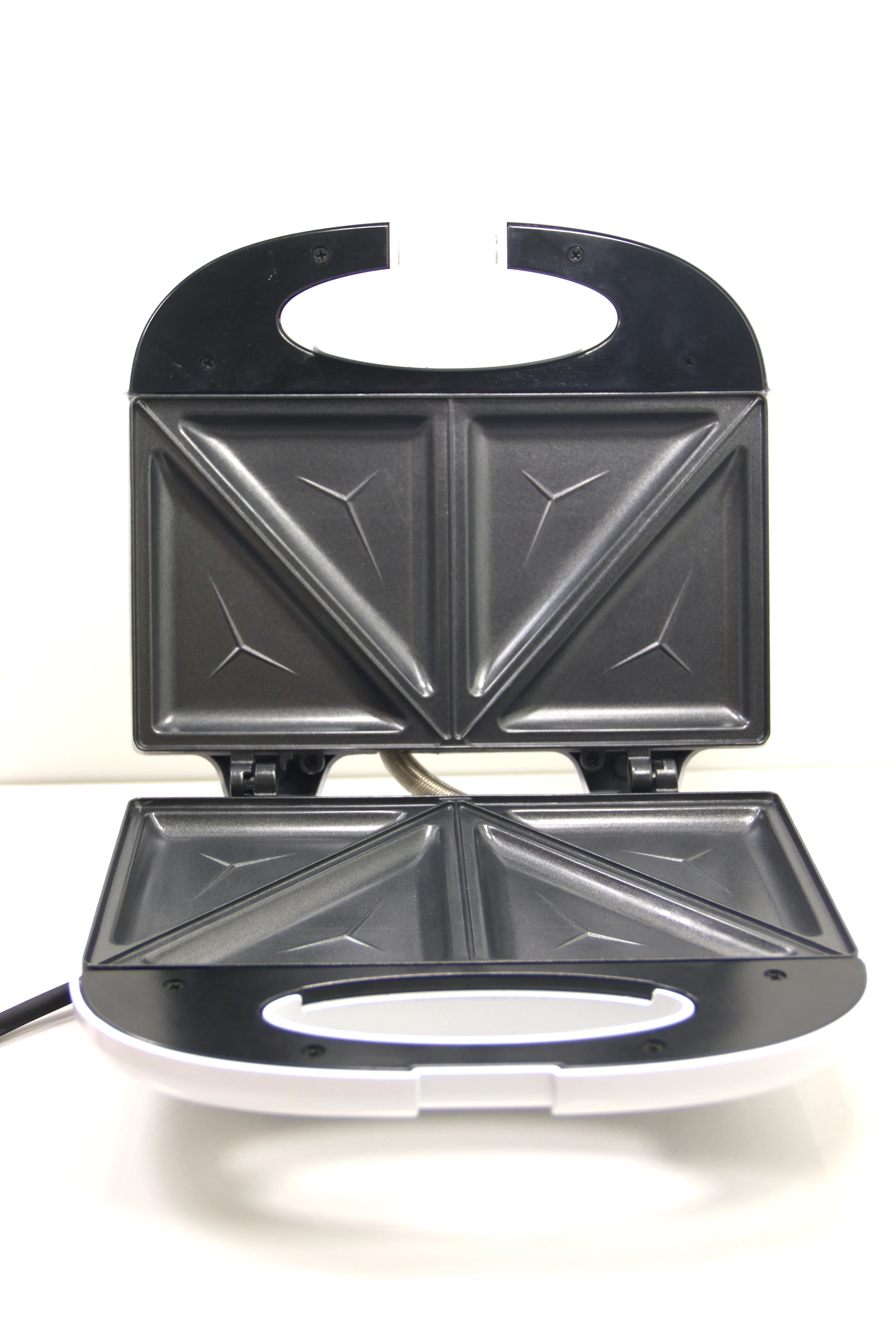 toster-ricco-st-18-kolor-dominujacy-bialy