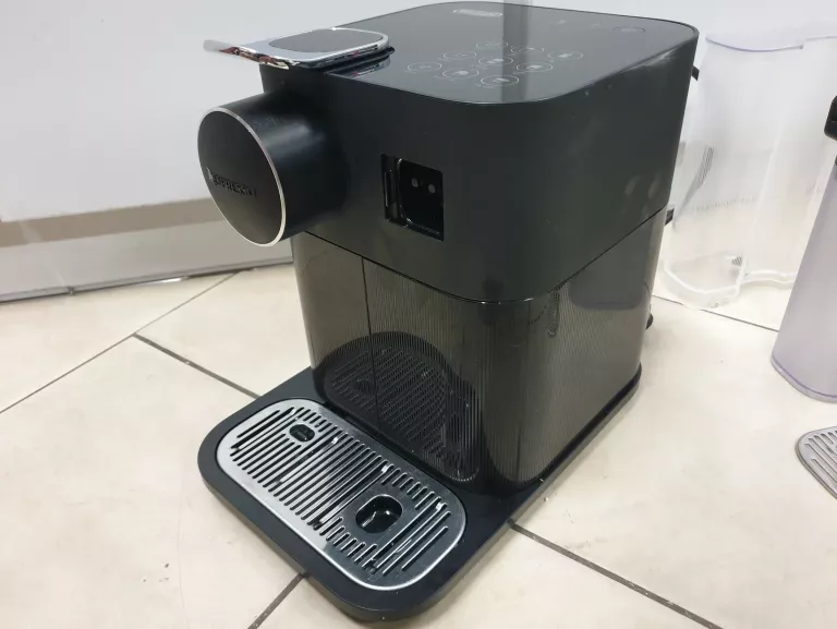 EKSPRES DELONGHI NESPRESSO GRAN LATTISSIMA EN650.B CZARNY KOMPLET