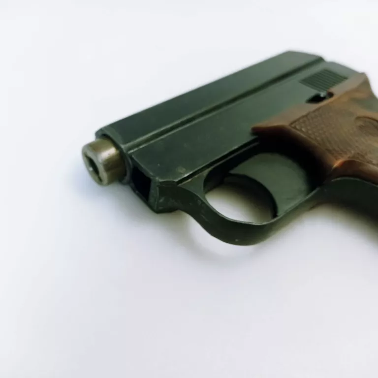 PISTOLET HUKOWY MOD 63