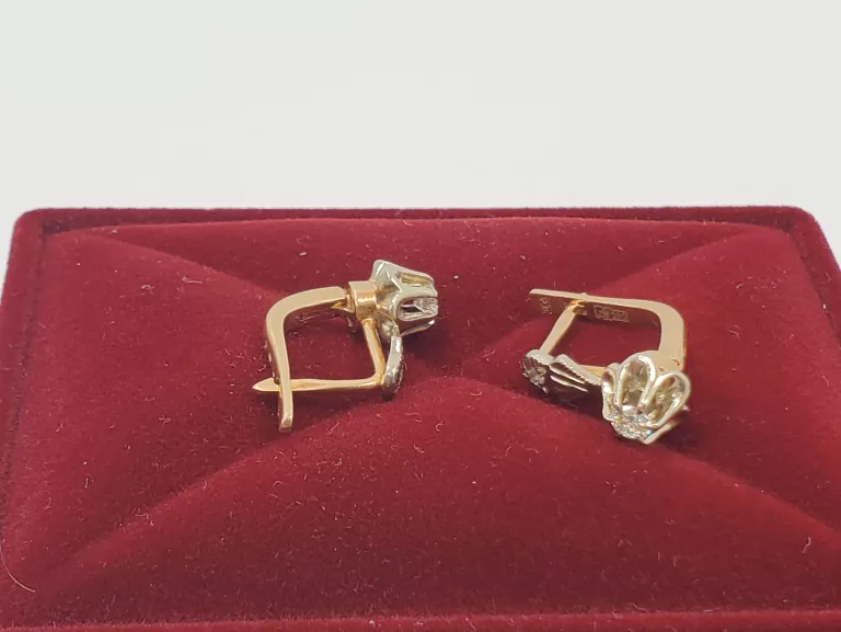 ZŁOTE KOLCZYKI Z BRYLANTAMI 0,27 CT 585 4,62 G
