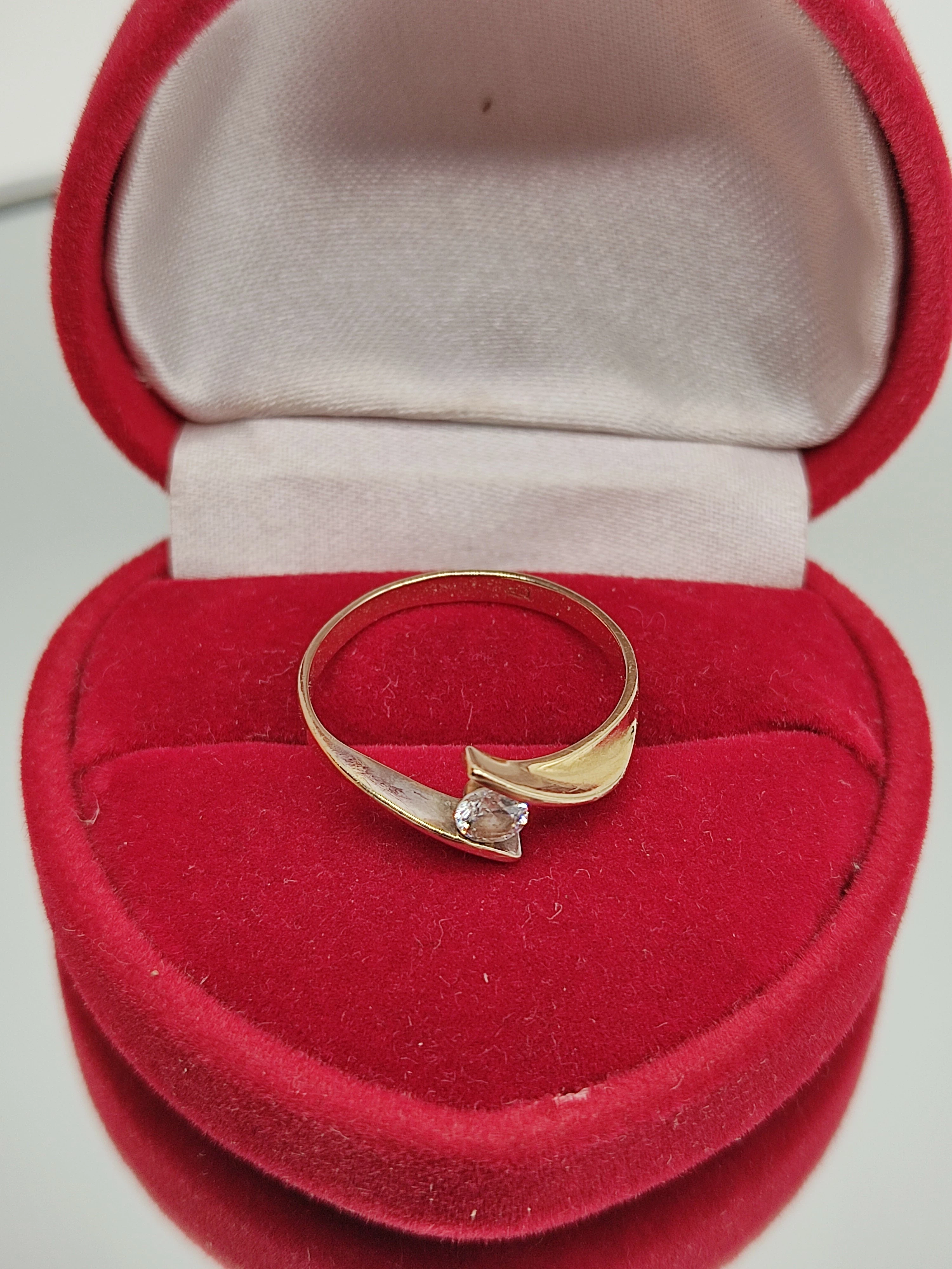 zloty-pierscionek-14k-585-138g-r11-rodzaj-2205-2