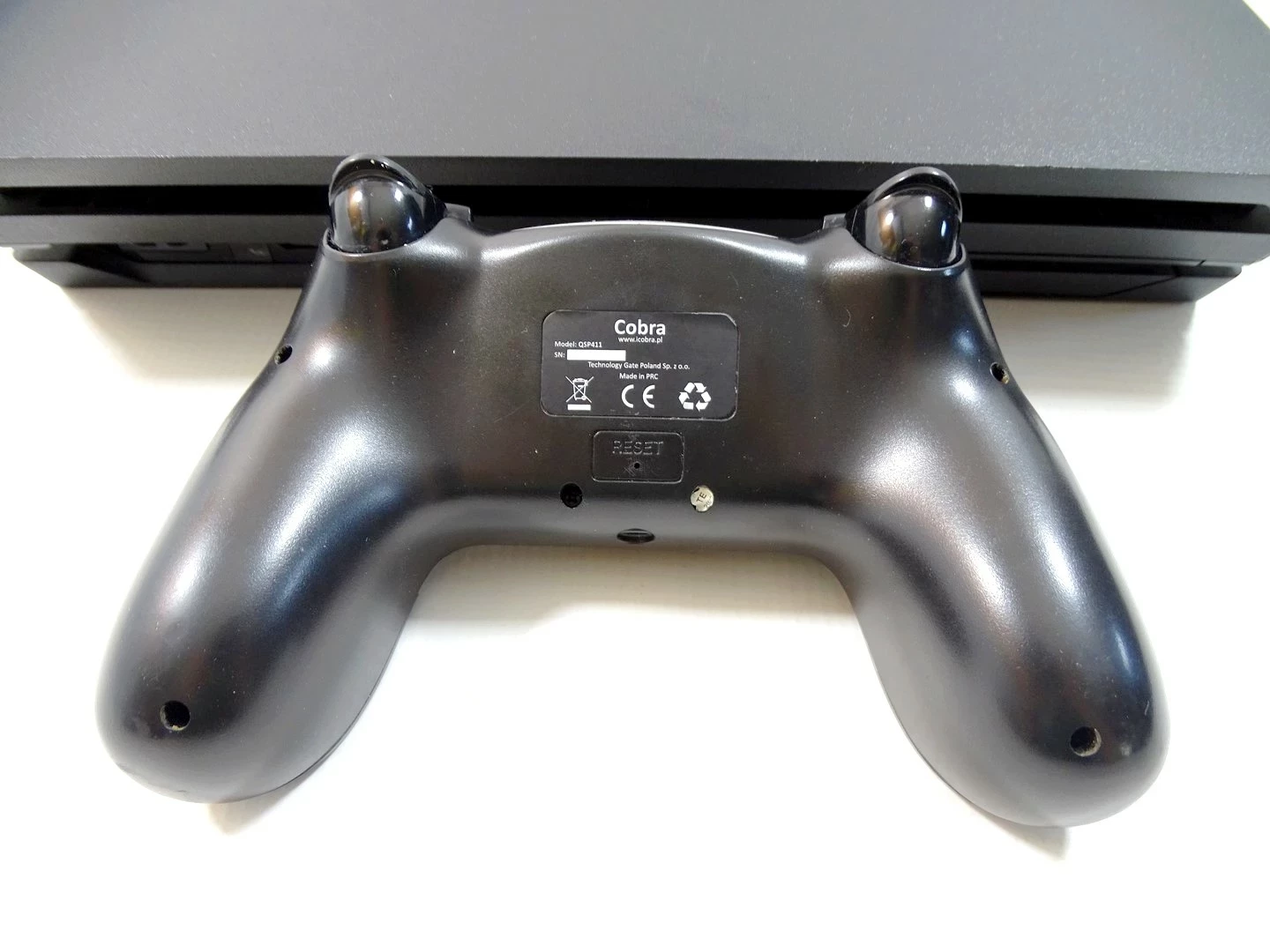 konsola-ps4-pro-1tb-cuh-7216b-pad-okablowanie-opis-gry-w-zestawie-205998-225570