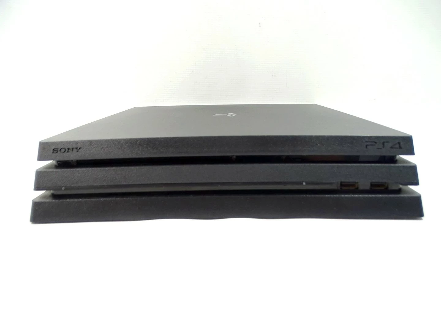 konsola-ps4-pro-1tb-cuh-7216b-pad-okablowanie-opis-wersja-130590-3