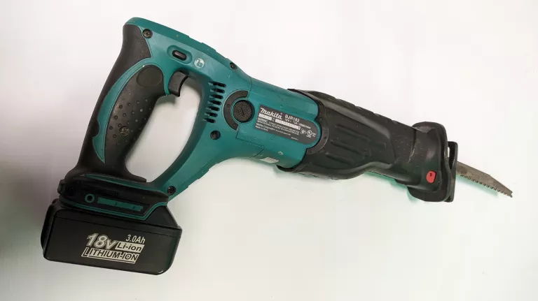 MAKITA BJR 182 PIŁA SZABLASTA LISI OGON AKUMLATOR