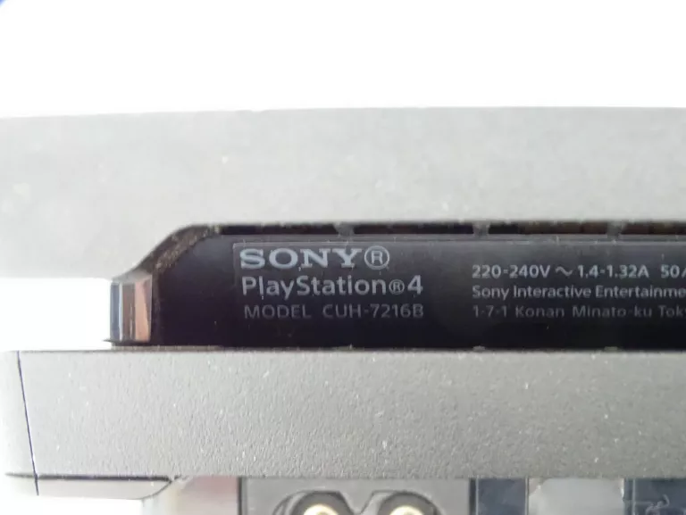 konsola-ps4-pro-1tb-cuh-7216b-pad-okablowanie-opis-waga-produktu-330