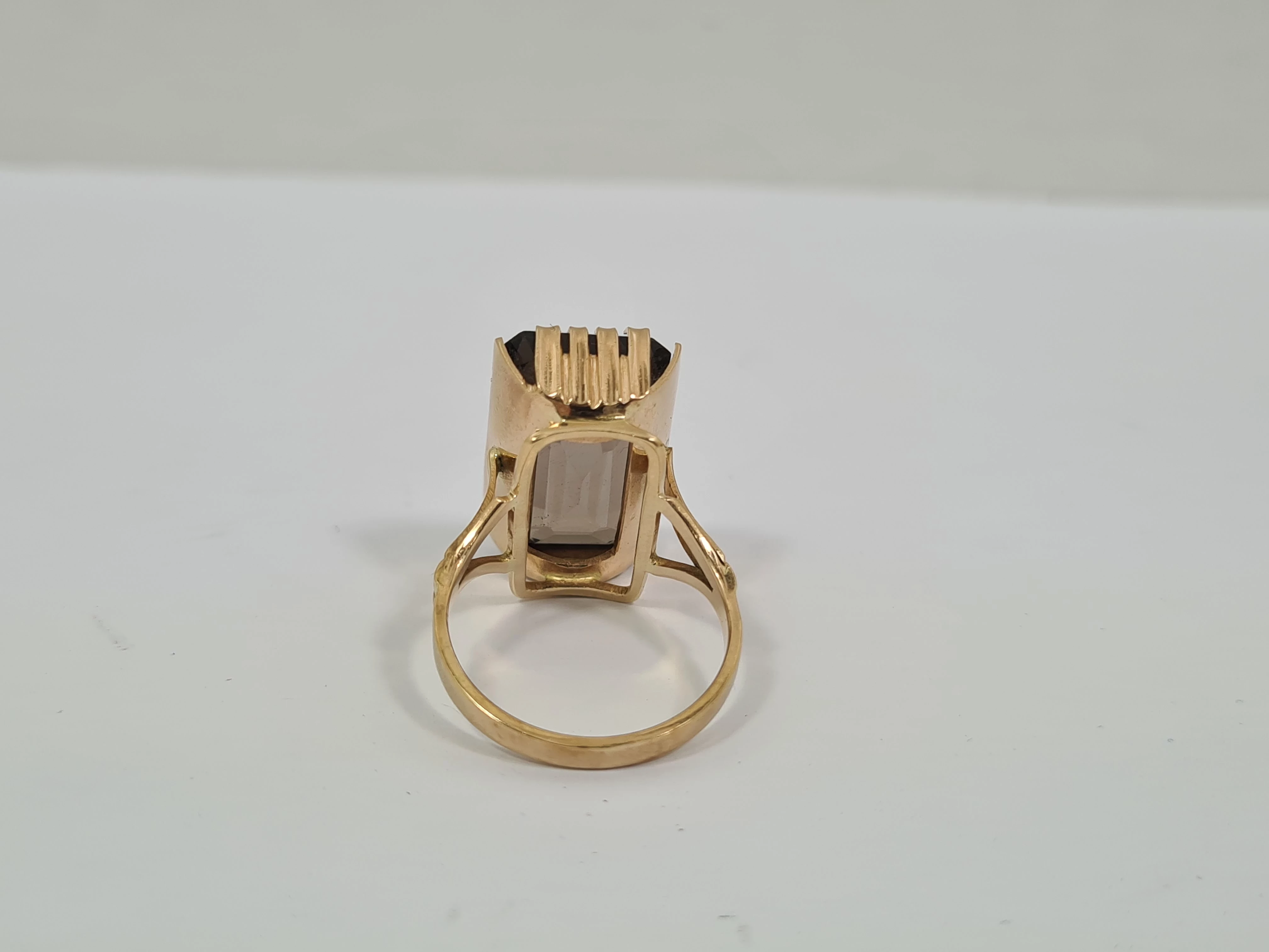 wyjatkowy-zloty-pierscionek-z-kamieniem-585-14k-745g-r15-14x11mm-pulawska-103-warszawa