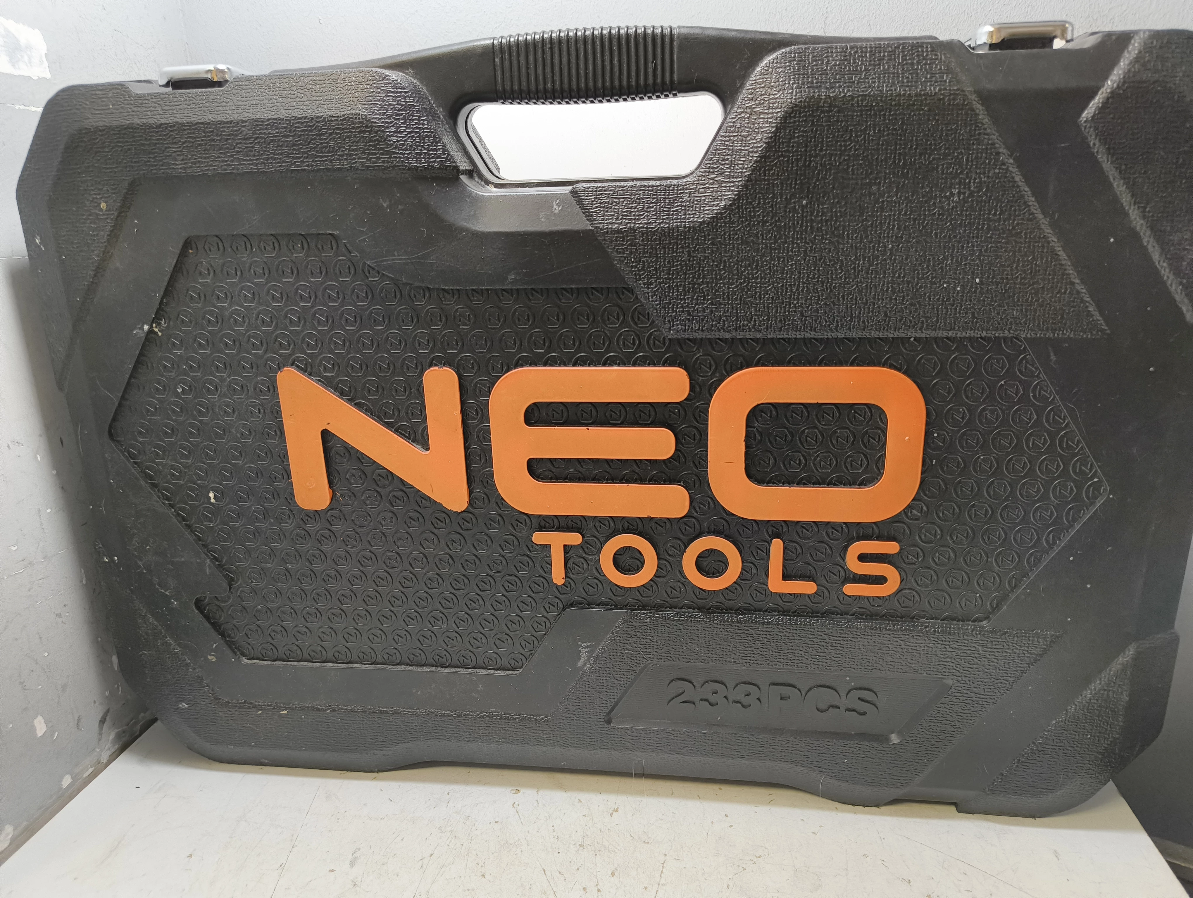 zestaw-kluczy-neo-tools-233-pcs-product-id-40485891-17b6-41f0-ba06-64c514d00443
