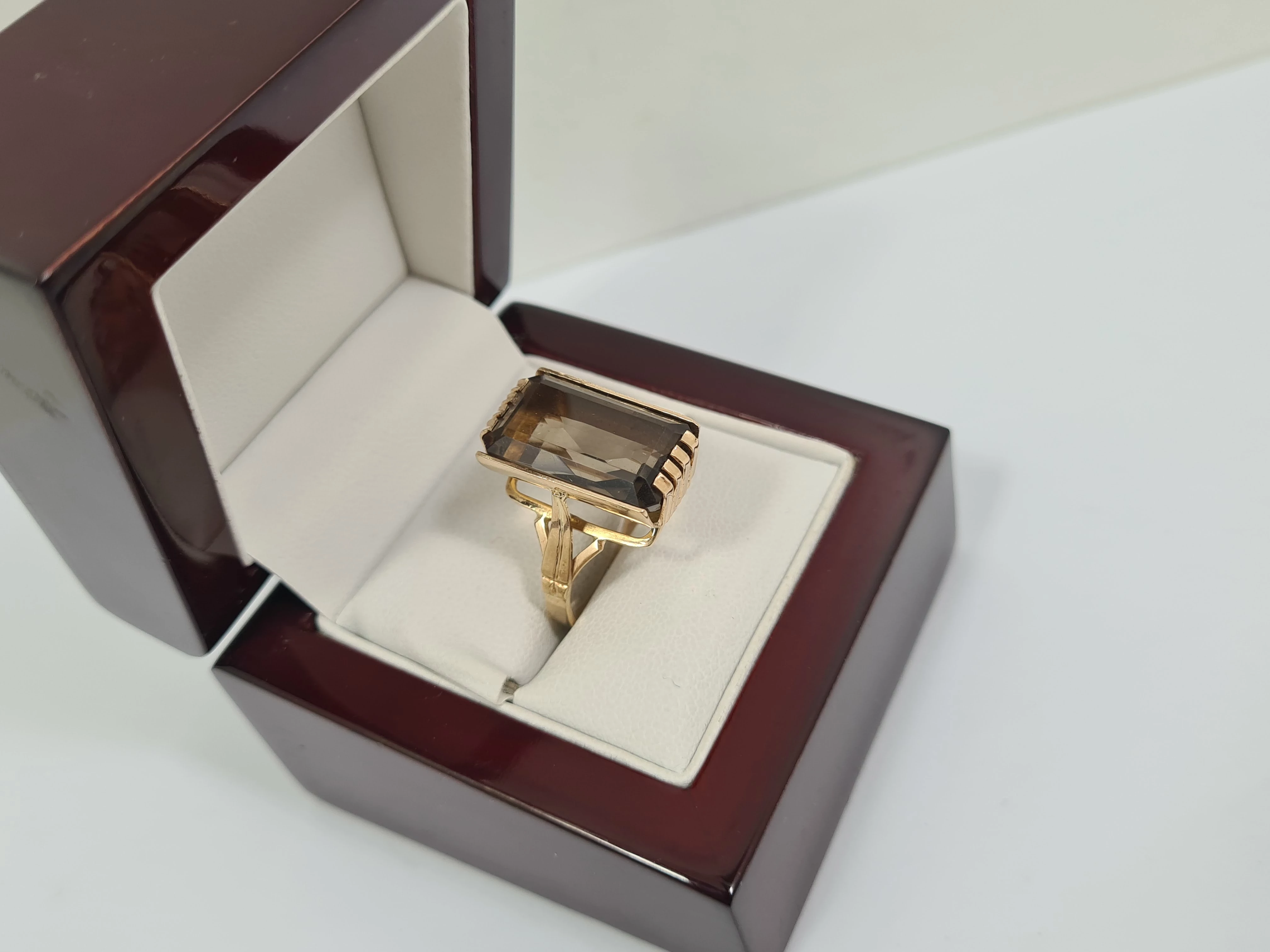 wyjatkowy-zloty-pierscionek-z-kamieniem-585-14k-745g-r15-14x11mm-kamien-inny-kamien