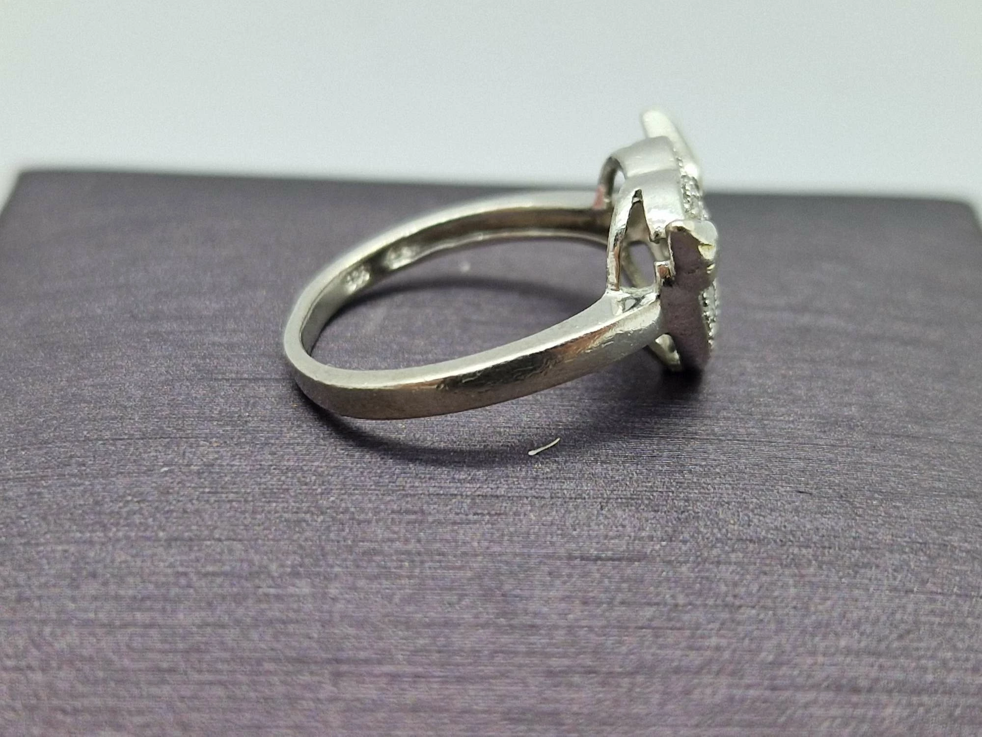 srebrny-pierscionek-262g-pr925-r12-stan-uzywany