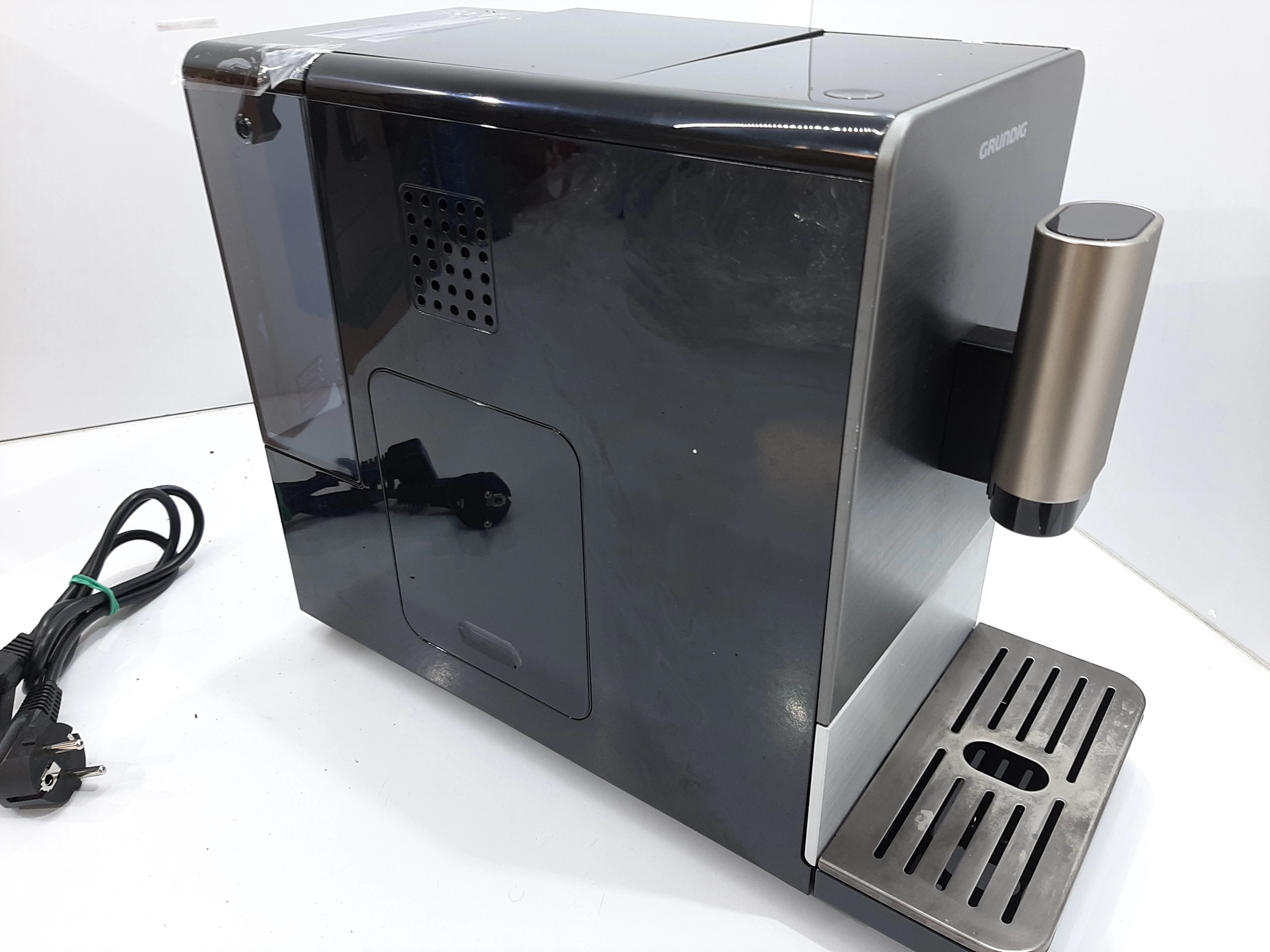 ekspres-do-kawy-grundig-kva-4830-kolor-dominujacy-129357-3