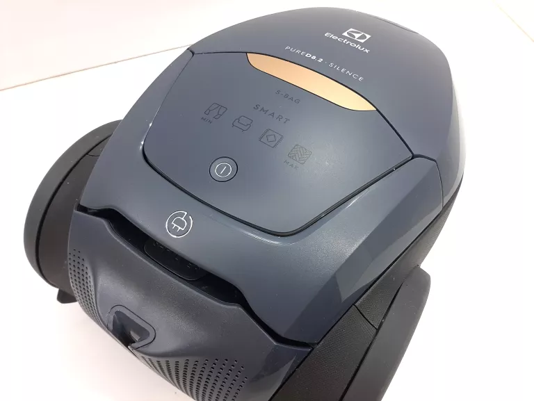 ODKURZACZ ELECTROLUX PURE D8 PD82-8DB