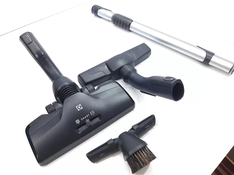 ODKURZACZ ELECTROLUX PURE D8 PD82-8DB