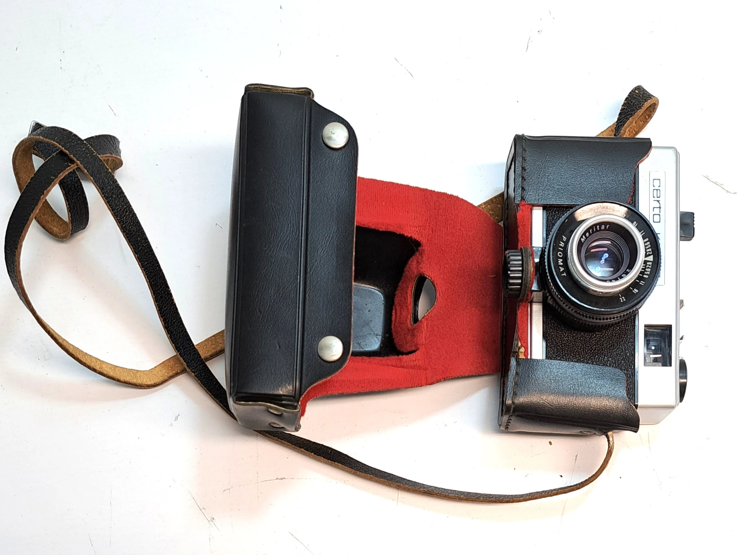 aparat-fotograficzny-certo-kn-35-futeral-batalionow-chlopskich-19-katowice