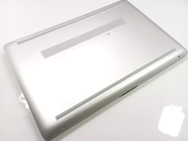 LAPTOP HP 15-DW3001NW (I5-1135G7/8GB/512GB SSD/IRIS/W11)