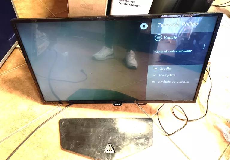 TELEWIZOR PHILIPS 32PHS5301/12(SMART TV) PILOT NÓZKA