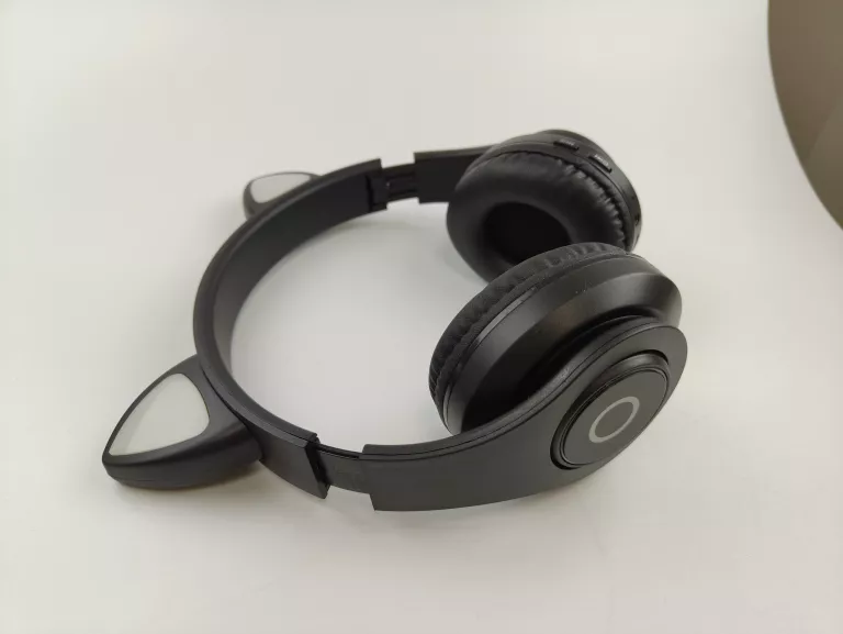 sluchawki-bezprzewodowe-bt-b39-czarne-marka-bez-marki