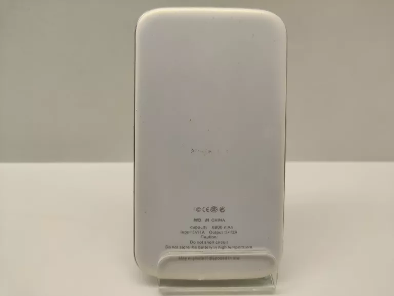 POWERBANK GUCCI 8800MAH + KABELEK