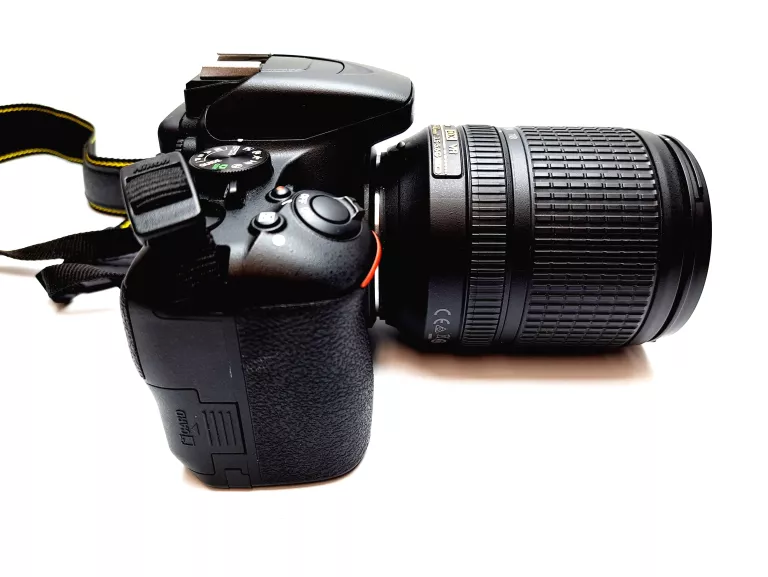 APARAT NIKON D3500 +OBIEKTYW NIKKOR AF-S DX 18-140MM F/3,5-5,6G ED VR 1966