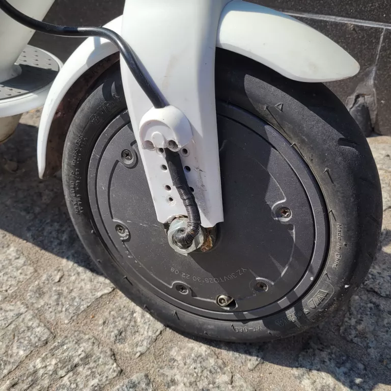 HULAJNOGA ELEKTRYCZNA E-SCOOTER SPRAWNA! POLECAM!