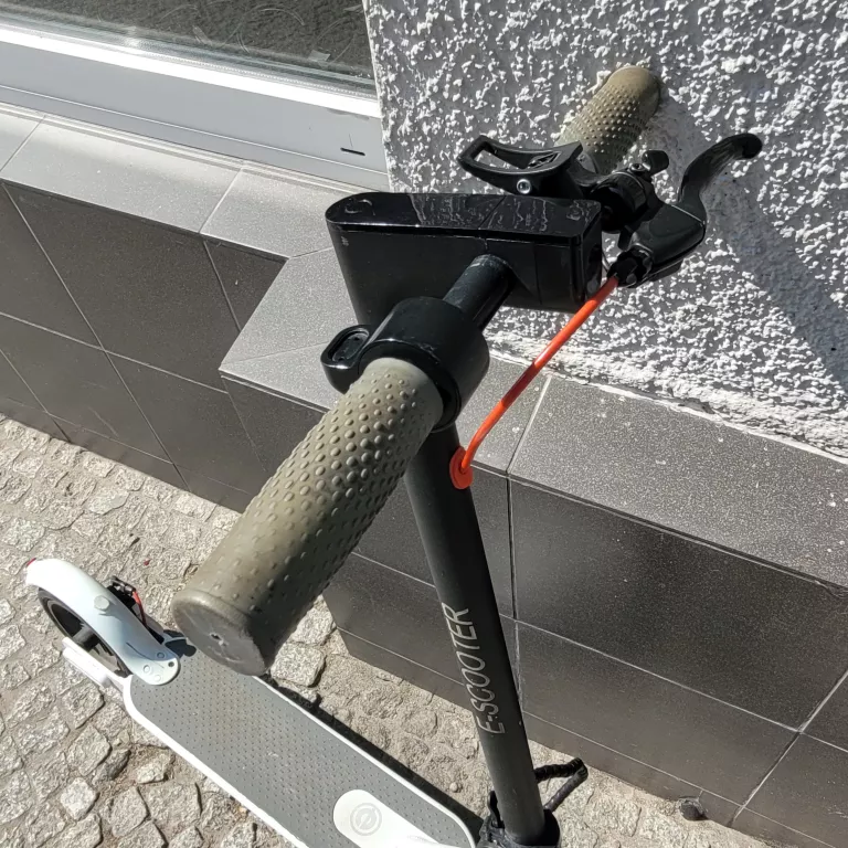 HULAJNOGA ELEKTRYCZNA E-SCOOTER SPRAWNA! POLECAM!