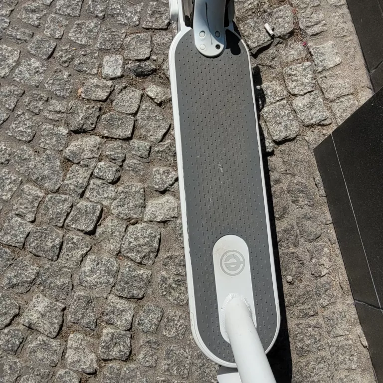 HULAJNOGA ELEKTRYCZNA E-SCOOTER SPRAWNA! POLECAM!