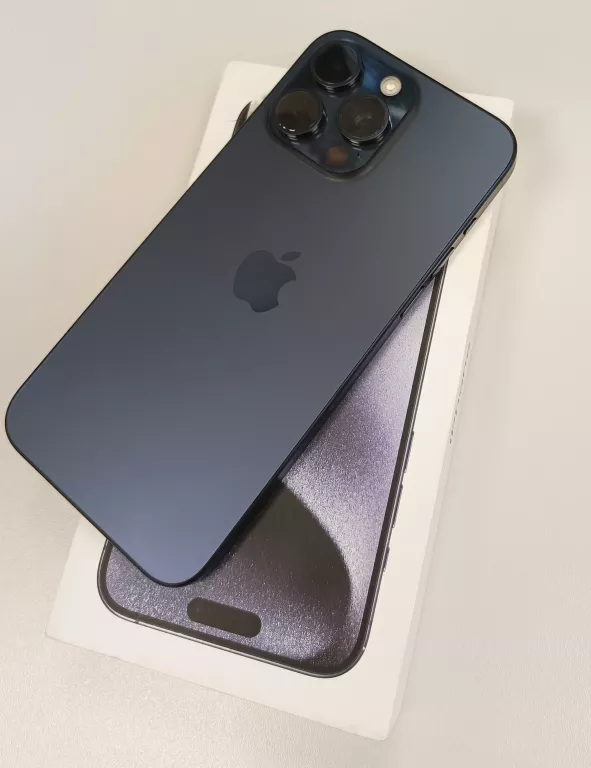 TELEFON APPLE IPHONE 15 PRO MAX / 256GB / GWARANCJA