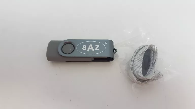 SZARY PENDRIVE + SMYCZ