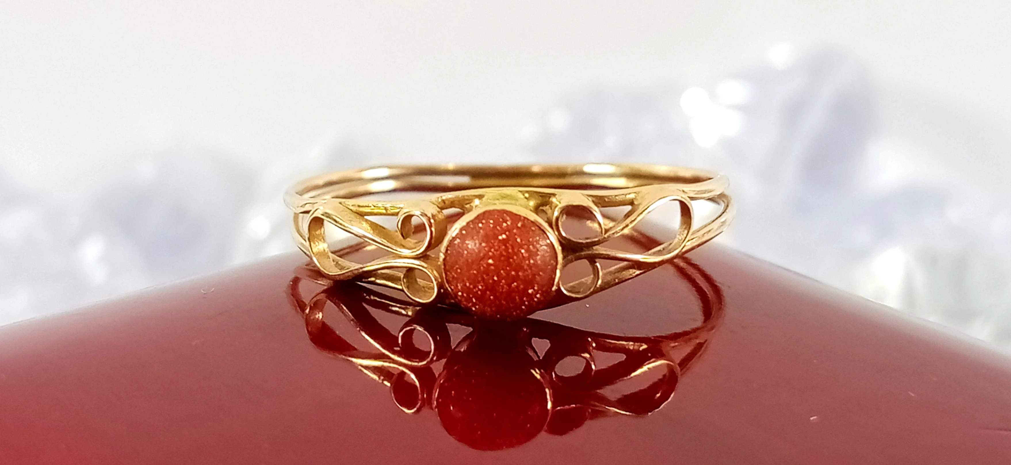 klasyczny-zloty-pierscionek-z-kamieniem-piasek-pustyni-585-147g-24r-rozmiarsrednica-wew-mm-372-13