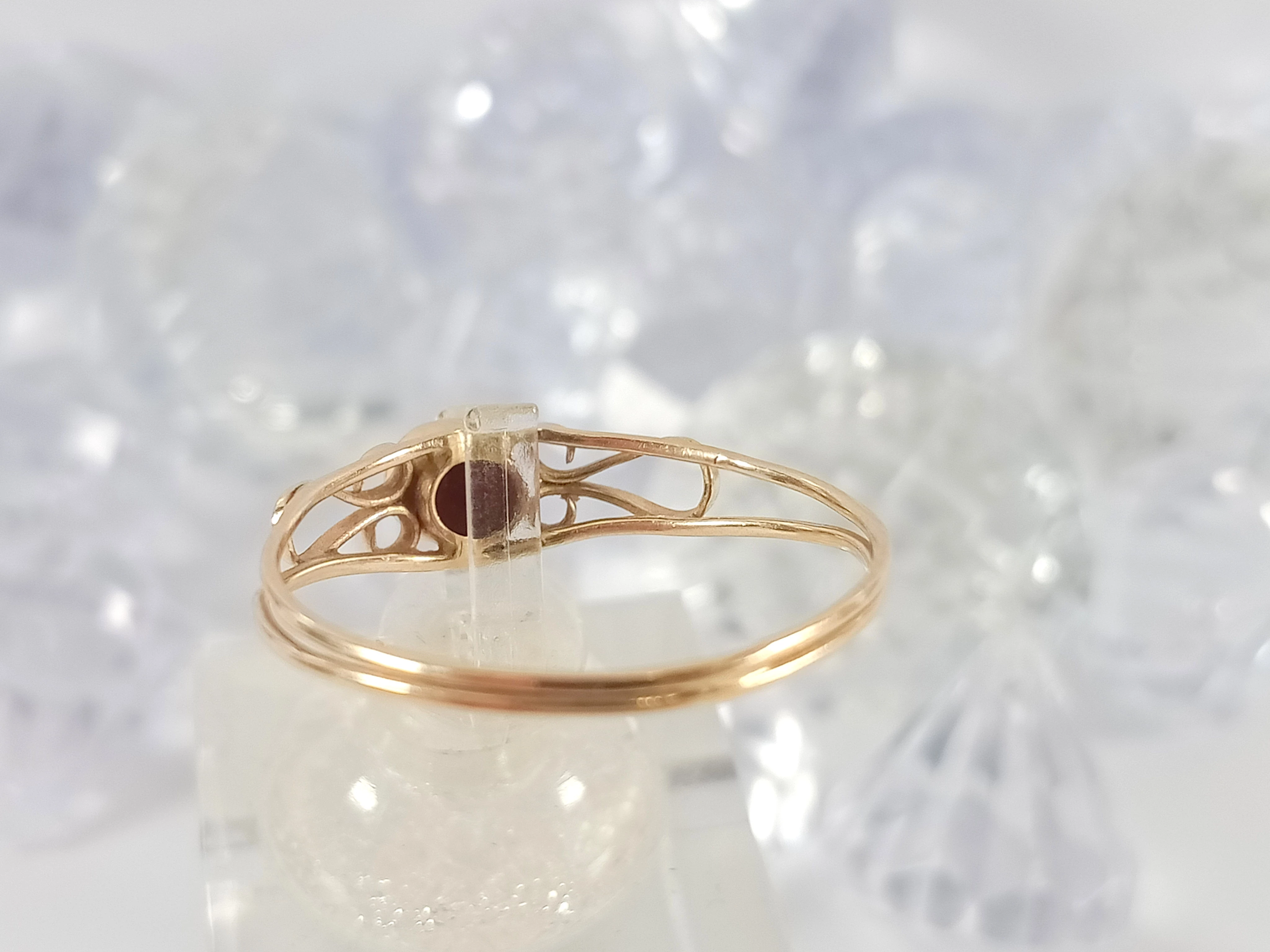 klasyczny-zloty-pierscionek-z-kamieniem-piasek-pustyni-585-147g-24r-kolor-dominujacy-205826-225106