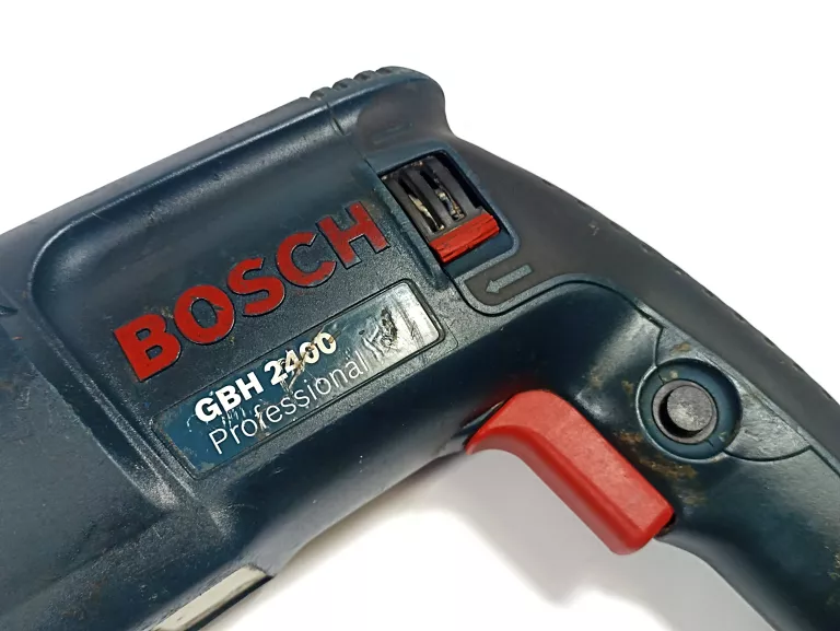 MŁOTOWIERTARKA BOSCH GBH 2400